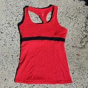 Zobha size 6 yoga top